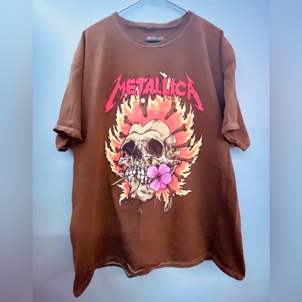 Brown Metallica Flaming Skull and Flower band t shirt
